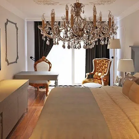 Mara Palace מלון