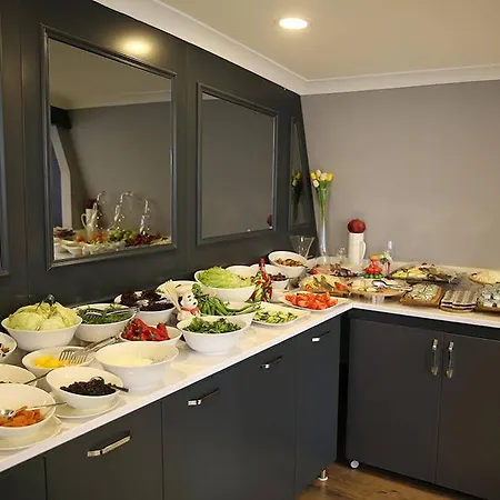 Hotel Mara Palace 4*